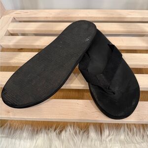 Classic Rainbow Black Flip Flop Sandals